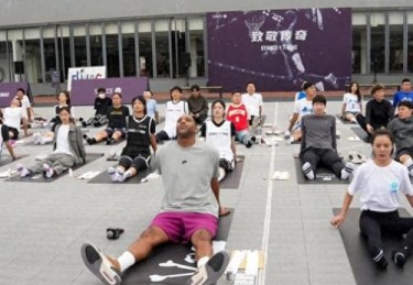 「AG真人技术流VS情怀流：在开云体育官网感受跨时代的直播互动体验」