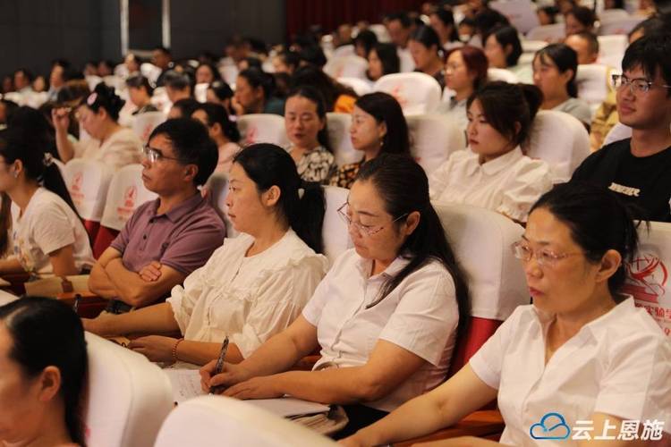 开云体育app报道:开云体育真人百家乐推出VIP专属房间